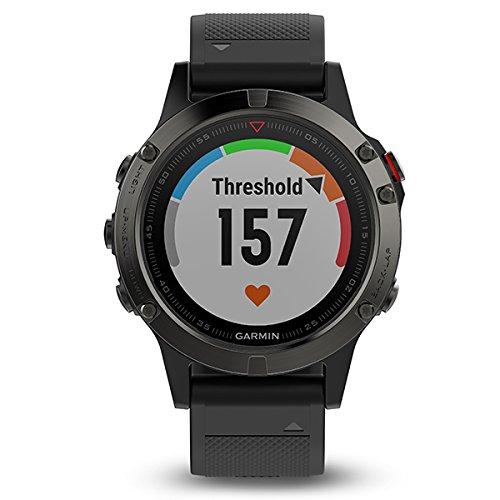 Garmin fēnix 5 - Orologio sportivo Smart con cinturino in silicone, acciaio inossidabile, Bluetooth, Sapphire, Impermeabile a 10 ATM, Grigio Nero