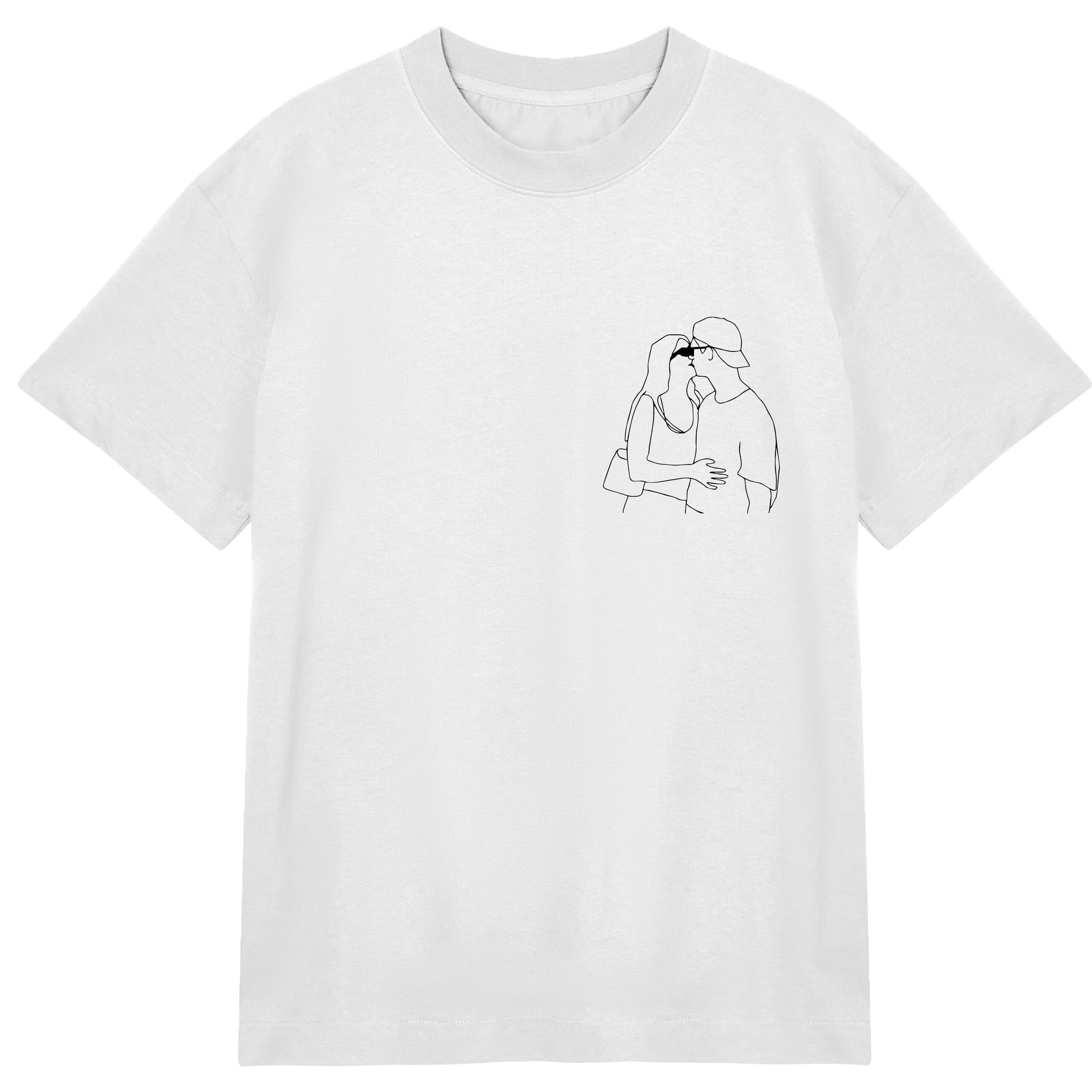 T-shirt Oversize Ricamata Personalizzata con Ritratto Stilizzato