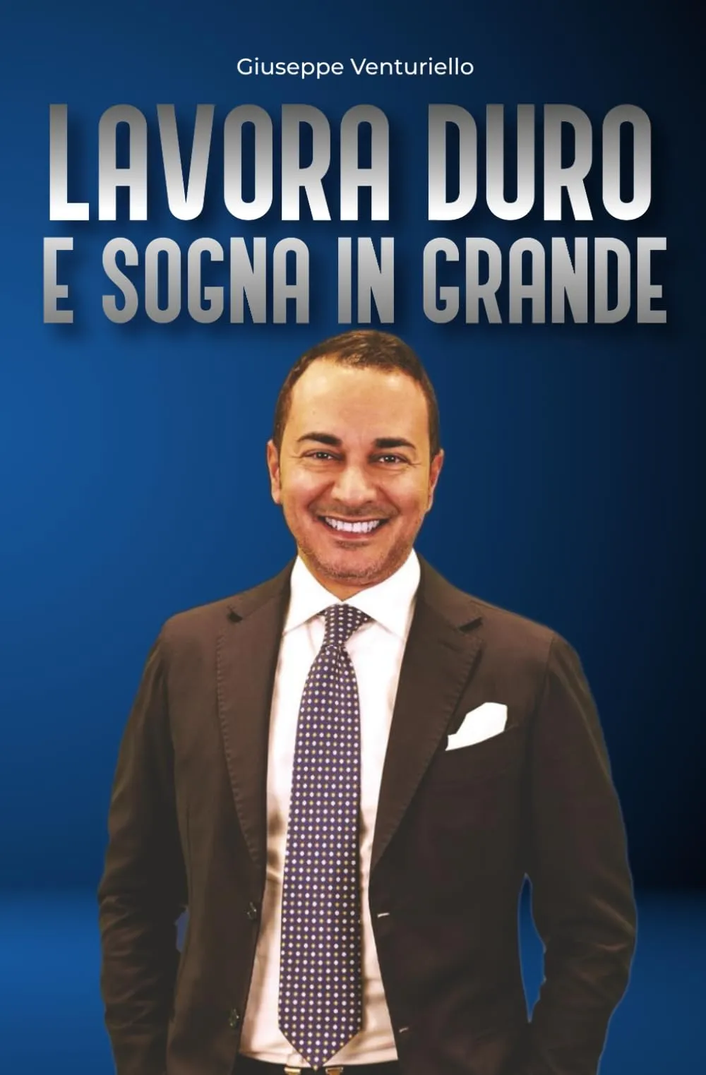 Lavora Duro e Sogna in Grande: Il Diario di Ispirazione per Realizzare i Tuoi Obiettivi