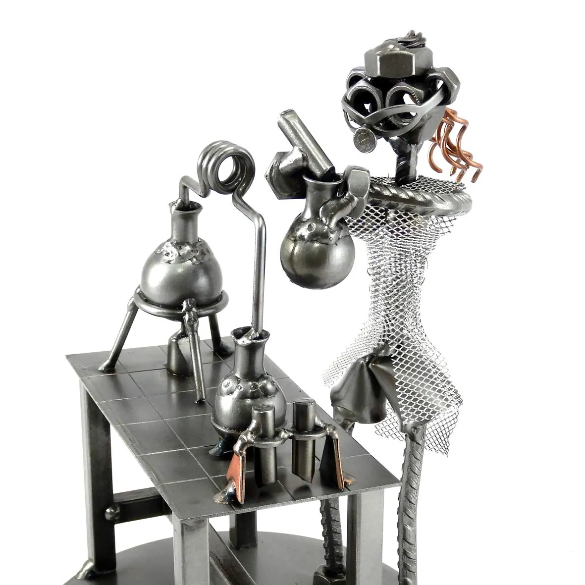 Scultura Metallo Chimico Donna: Arte e Riciclo Made in Italy