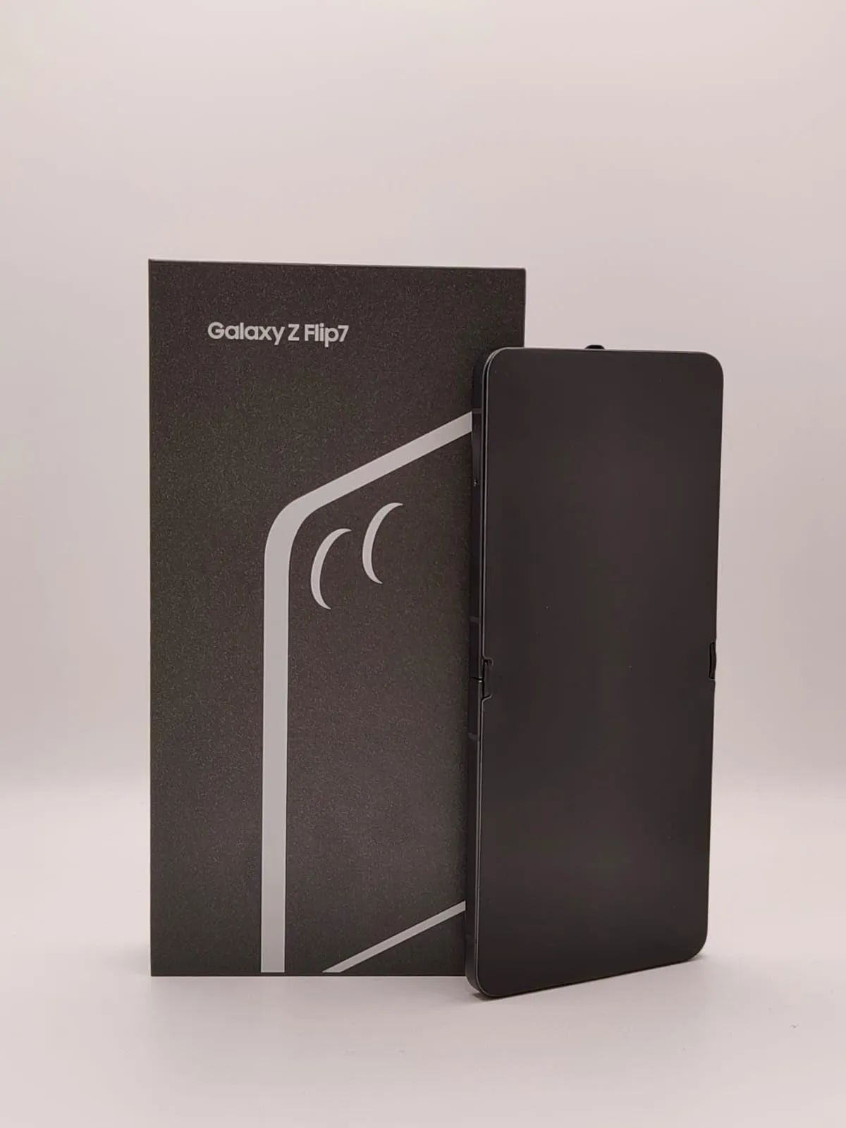 Samsung Galaxy Z Flip7 5G - Nero Jet