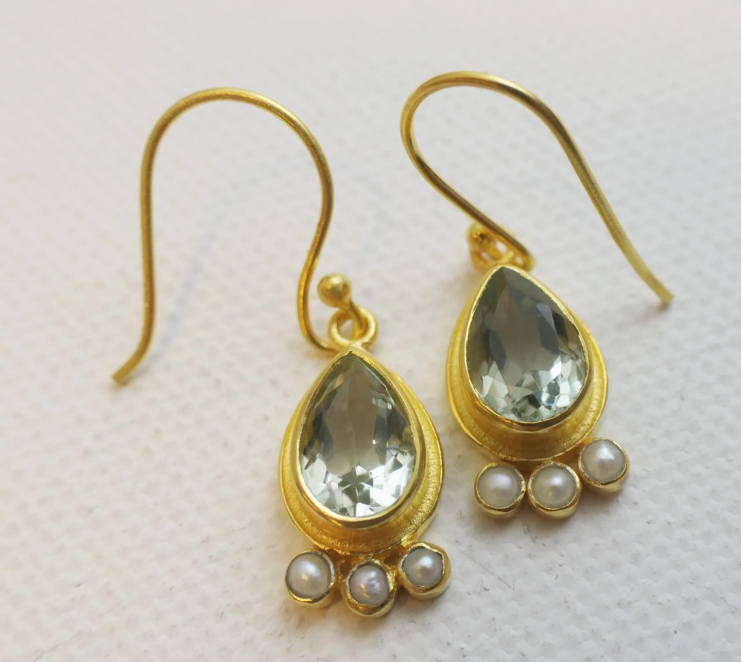 Orecchini Ametista Verde, Perla e Argento 925 Placcato Oro