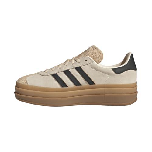 Adidas Mundial Team: Scarpe da Calcio Iconiche per Terreni Sintetici
