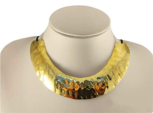 Collana in ottone martellato fatta a mano