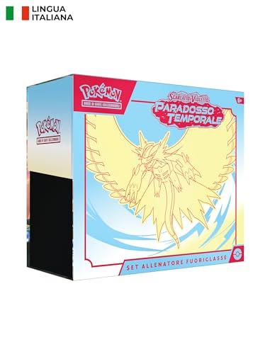 Set Allenatore Fuoriclasse (Lunaruggente) dell’espans. Scarlatto e Violetto - Paradosso Temporale del GCC Pokémon (9 buste di espansione, 1 carta promo olografica a figura intera e accessori premium)