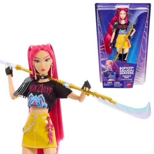 Mattel KPop Demon Hunters - Mira di HUNTR/X, bambola dai lunghi capelli rosa e outfit per la canzone 