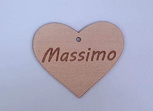 Segnaposto in legno a forma di cuore con nomi personalizzati