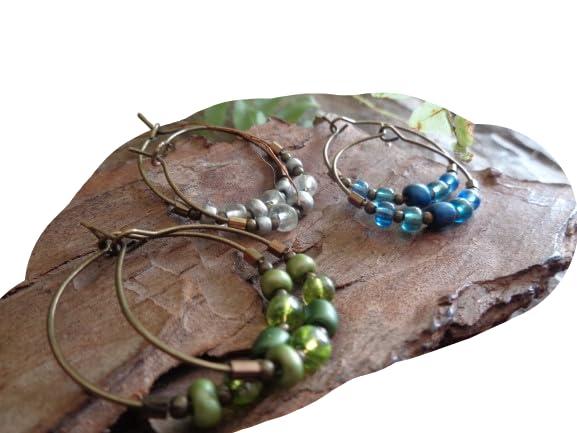 Orecchini a Cerchio in Bronzo con Perline di Vetro - Leggeri e Colorati