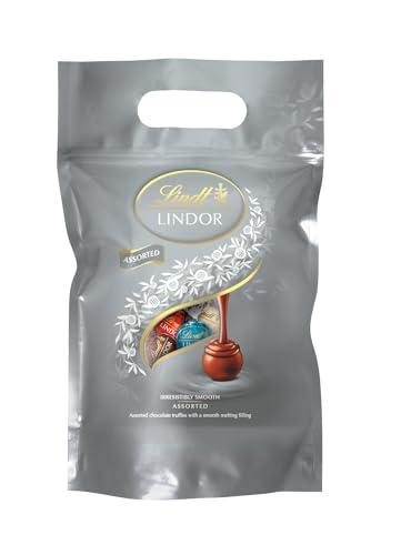 Lindt LINDOR Praline di Cioccolato Latte, Extra Fondente 70% Cacao, Doppio Cioccolato, Caramello Salato, 80 Cioccolatini, in confezione assortita maxi formato 1kg