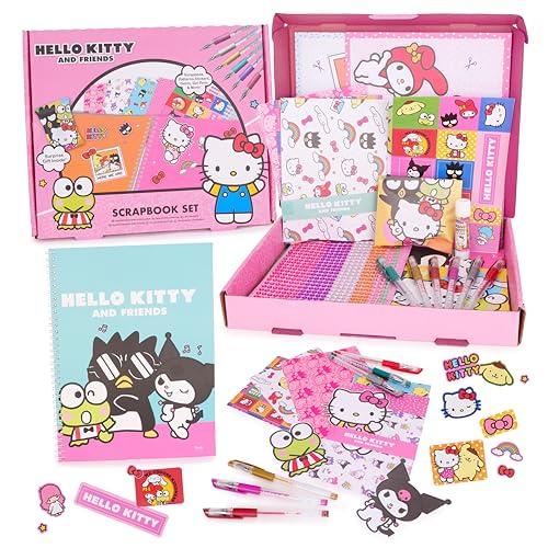 Toyland® Hello Kitty Scrapbook Set - Kit di attività creative da 520 pezzi con regalo a sorpresa incluso - Scrapbooking fai da te per bambini dai 3 anni in su
