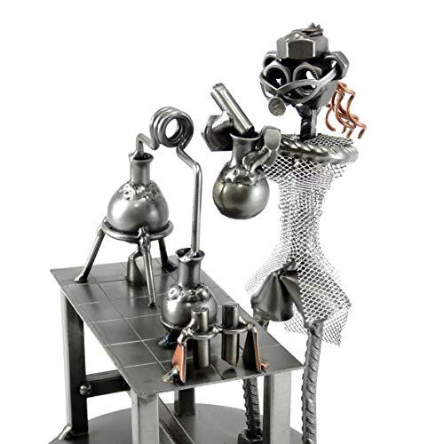 Scultura Metallo Chimico Donna: Arte e Riciclo Made in Italy