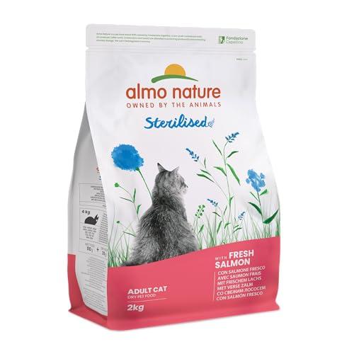 Almo Nature Holistic Sterilised con Salmone Fresco - Cibo secco per gatti sterilizzati