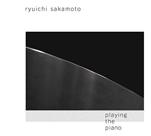 Playing The Piano - Ryuichi Sakamoto: Un'esperienza musicale intima e raffinata