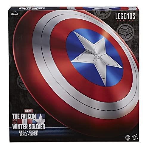Hasbro Serie Marvel Legends, Scudo Premium per Giochi di Ruolo di Captain America Serie Falcon e Winter Soldier per Adulti dai 18 Anni in Su, Rosso, 12.7 x 63.5 x 66.04 cm