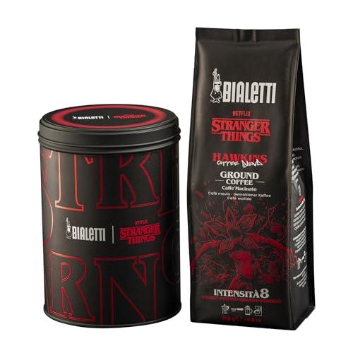 Bialetti Caffè Macinato Universale Stranger Things, Latta + Sacchetto da 250g, Miscela Hawkins