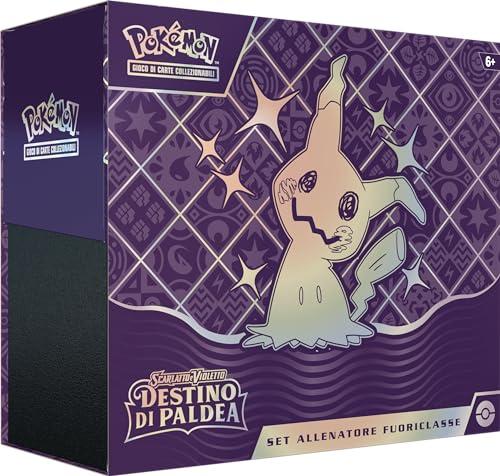 Pokémon Set Allenatore Fuoriclasse dell'espansione Scarlatto e Violetto - Destino di Paldea (nove buste, una carta promozionale olografica a figura intera e accessori di gioco), edizione in italiano