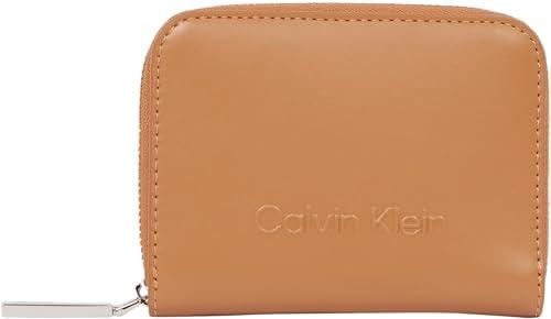 Calvin Klein Donna Portafoglio Embossed Logo Zip Piccolo, Marrone (Lion)