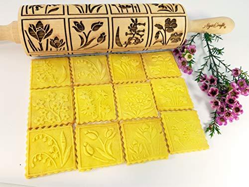 Mattarello in legno goffrato con fiori di primavera
